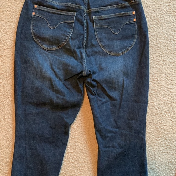 Judy Blue Los Angeles. Skinny Fit. Blue Jeans. Size 14w. - Picture 12 of 16
